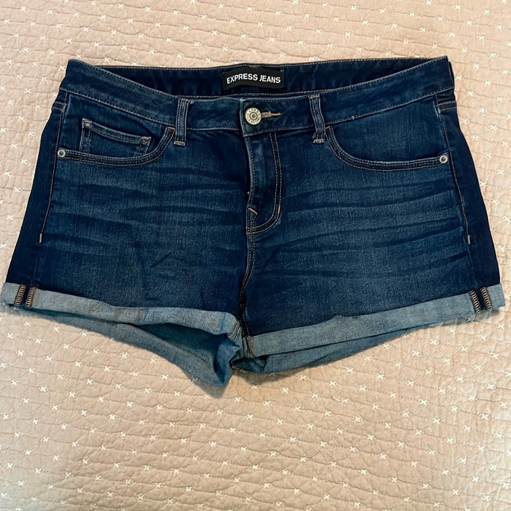 Express shorts